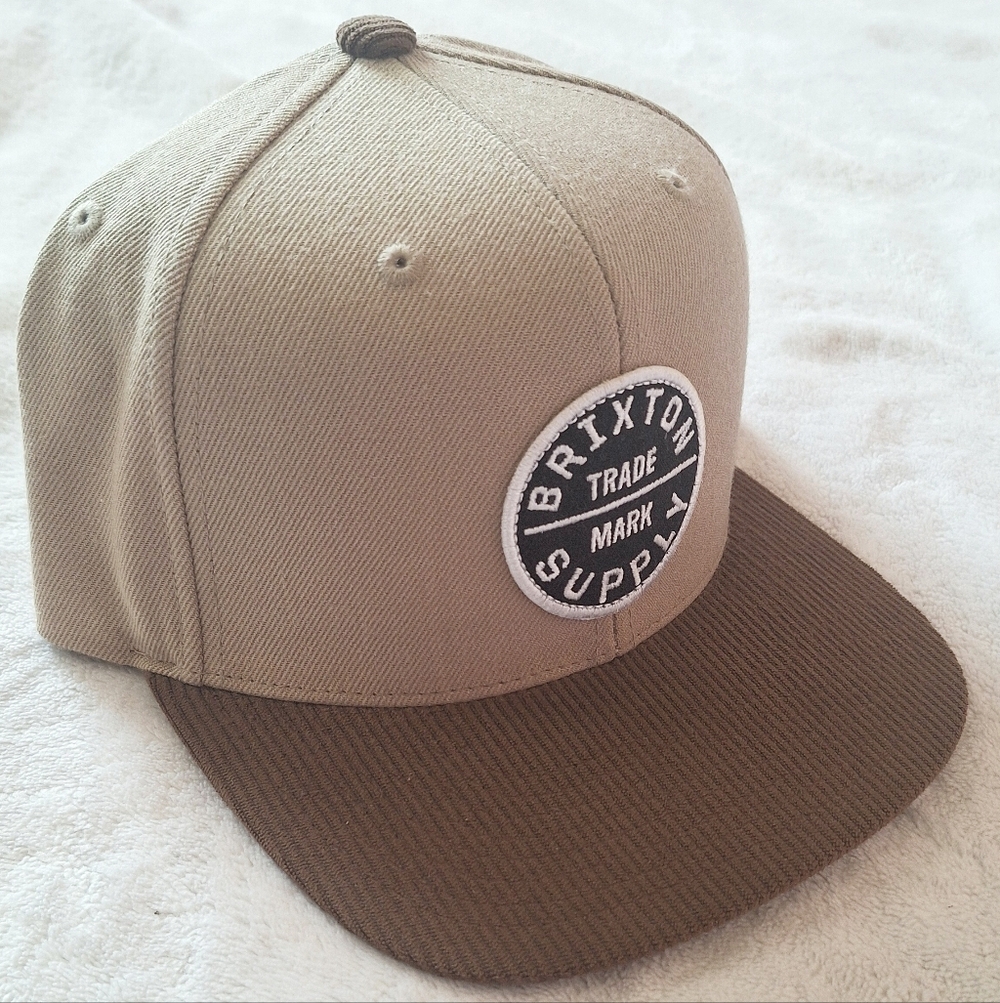Brixton Beige and Brown Hat. Corduroy Brim. Snapback.